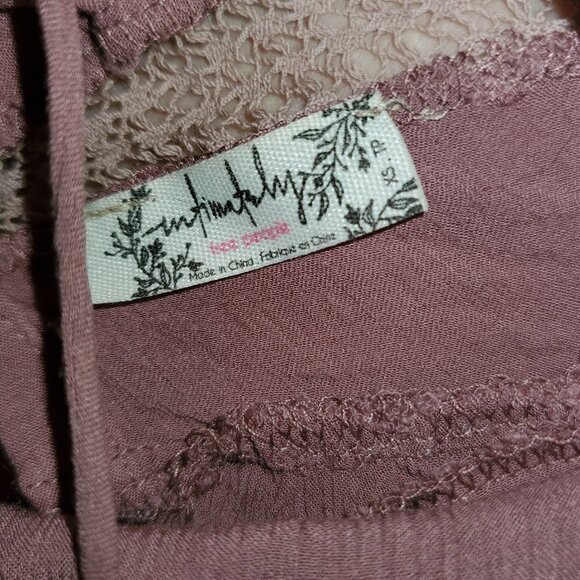 Intimately Free People Pink and White lace halter top || XS - Picture 11 of 12